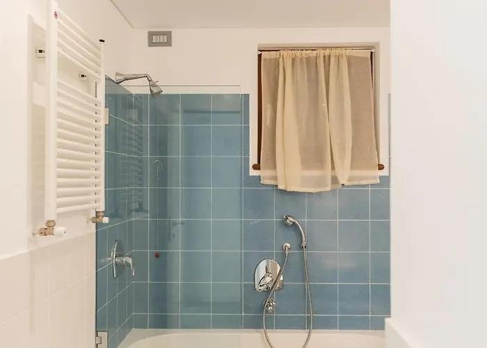 Casa Penny - By Lovecomo * Menaggio